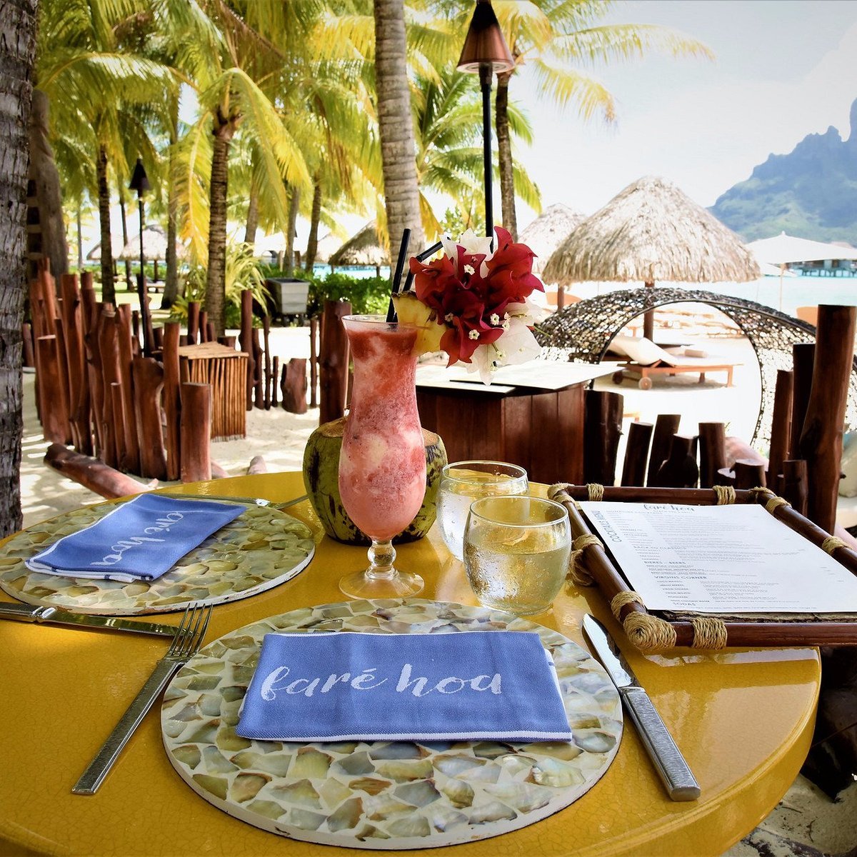 Fare Hoa Beach Bar & Grill, Bora Bora, French Polynesia