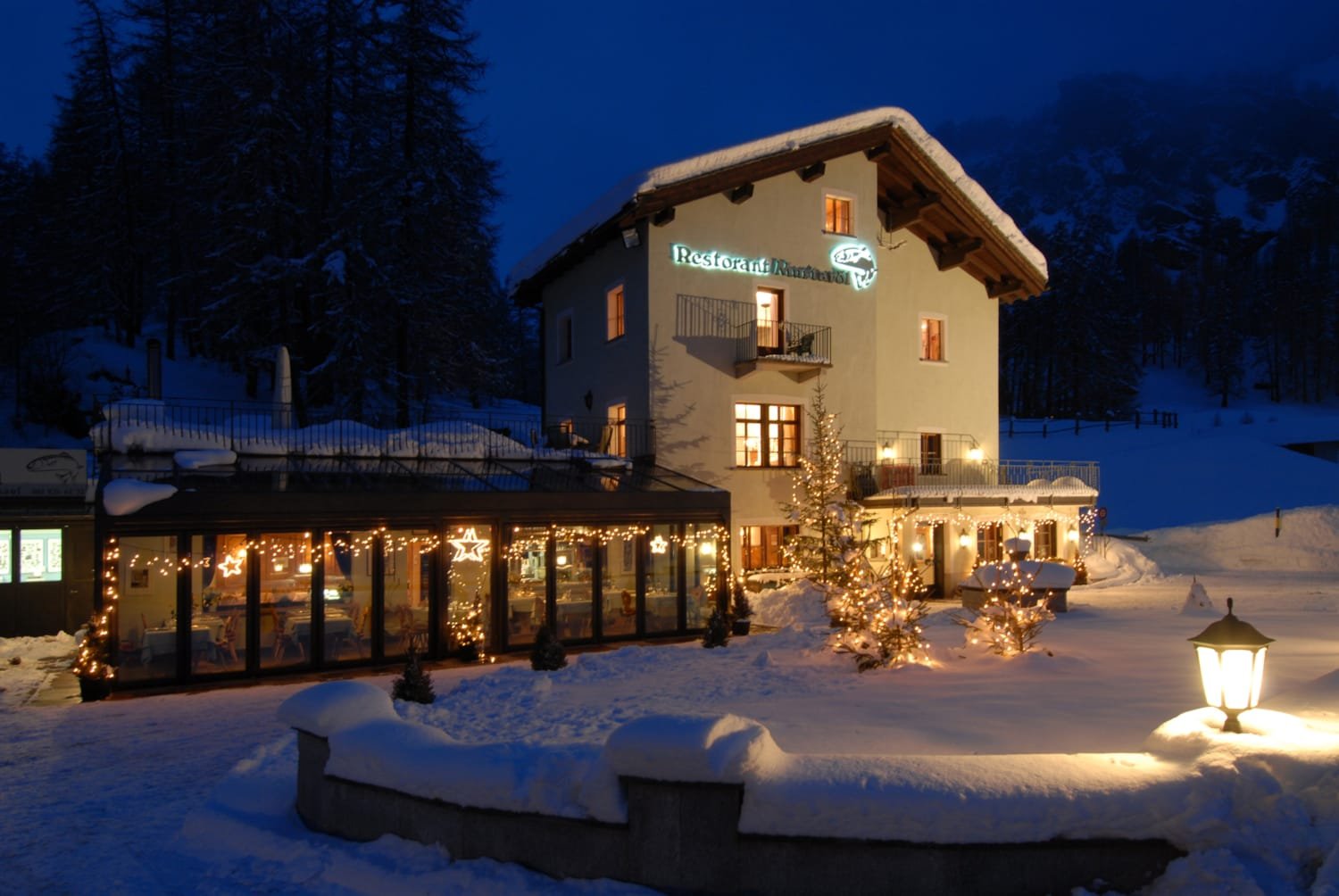 Restaurant Murtaröl restaurant in Plaun Da Lej, Switzerland