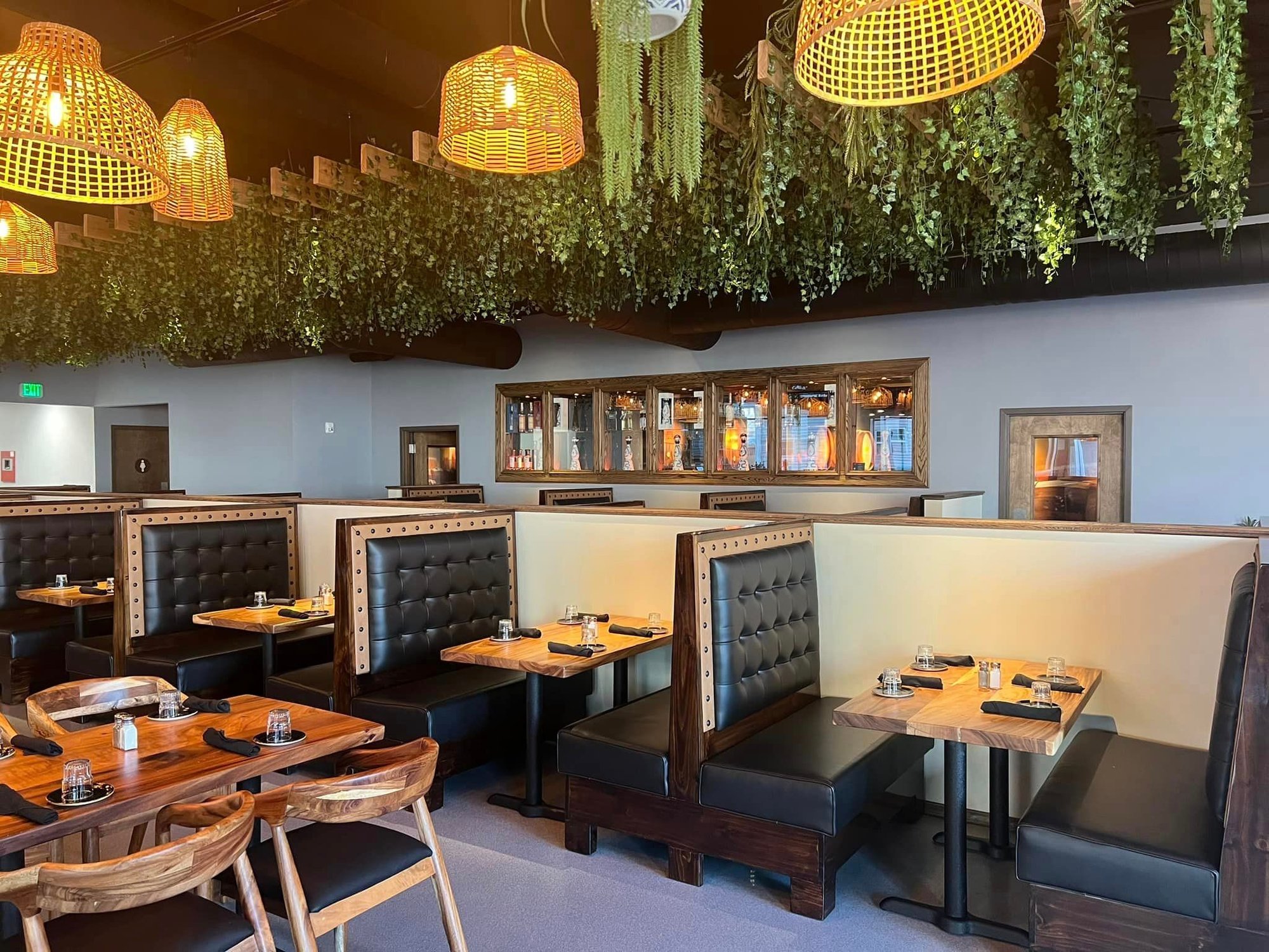 Tlahcos restaurant in Plainfield, United States