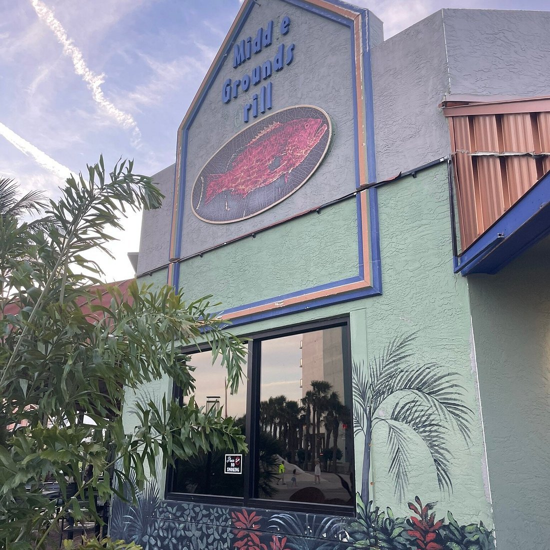 Middle Grounds Grill