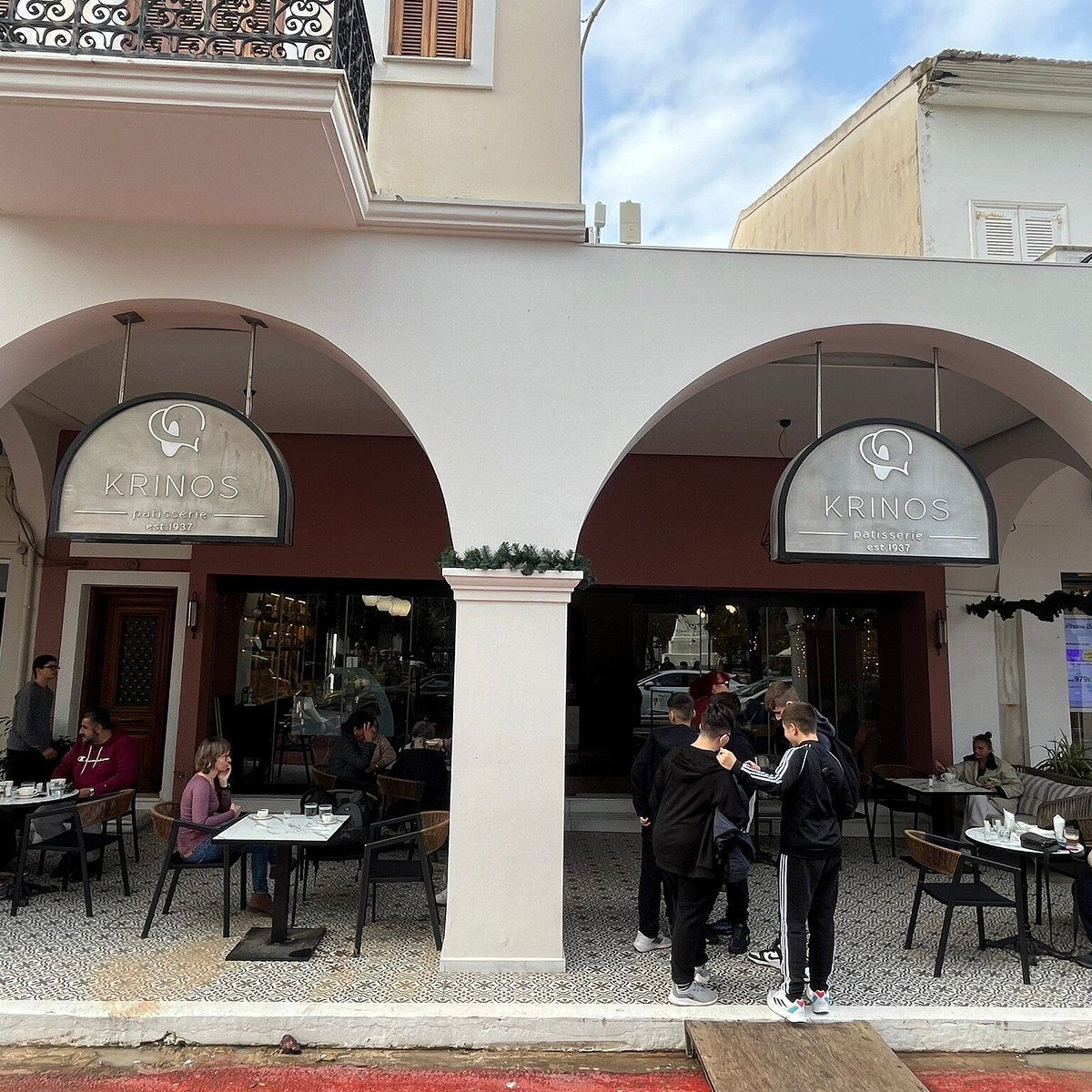 Platia Bakery, Restaurant in Pylos