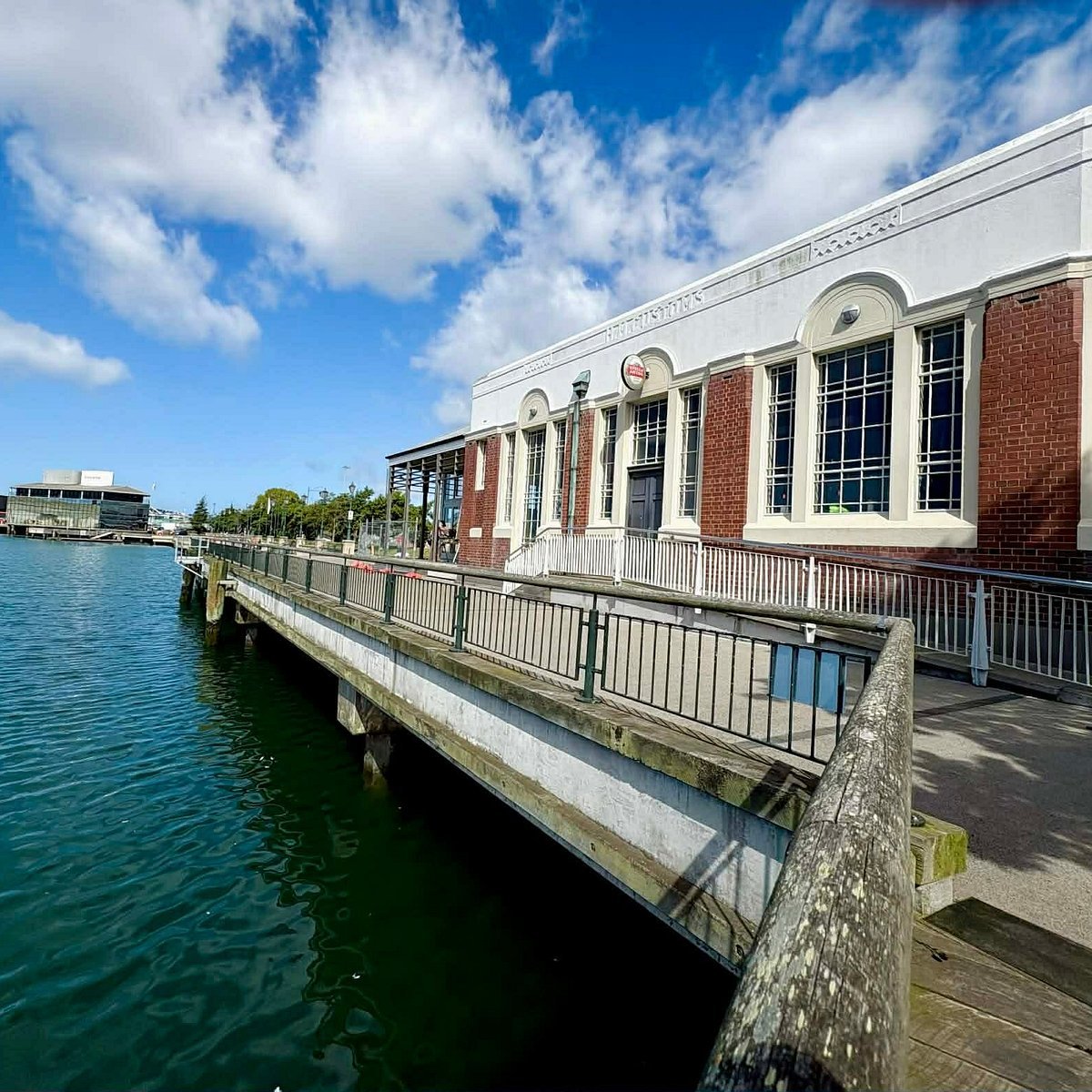 Vigo at Customhouse