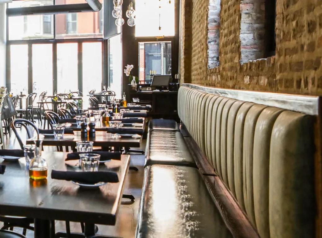 Oggi Trattoria restaurant in Chicago, United States