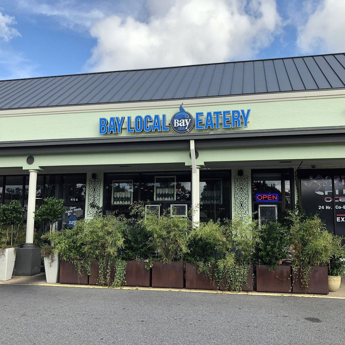 Bay Local Eatery, Restaurant in Virginia Beach