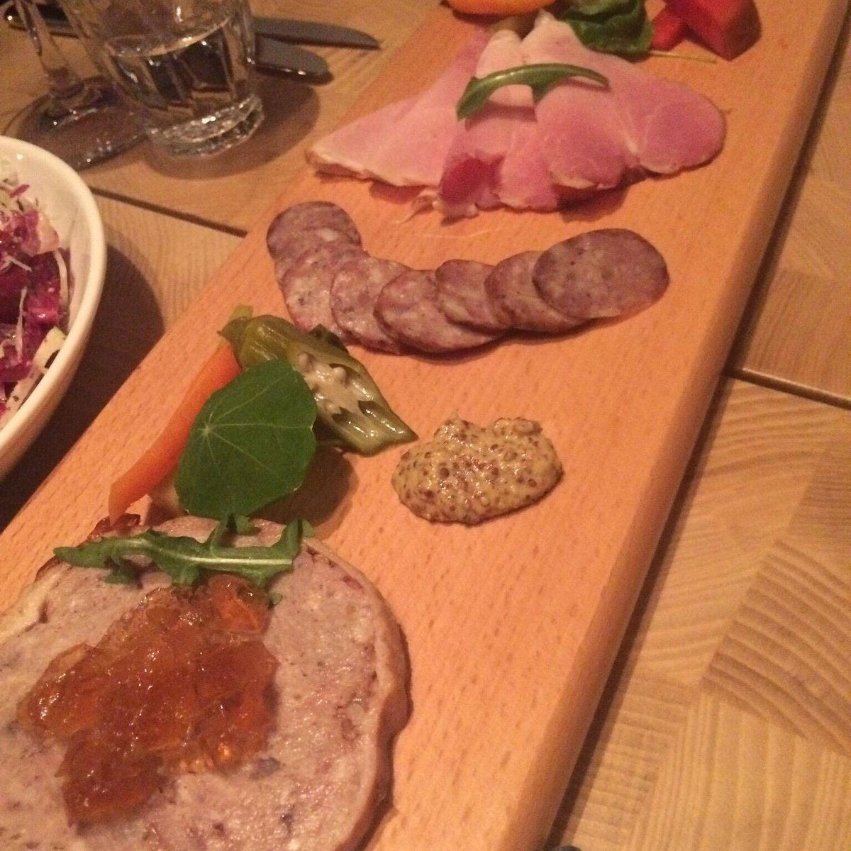 Chez Maurice, Restaurant in Changning