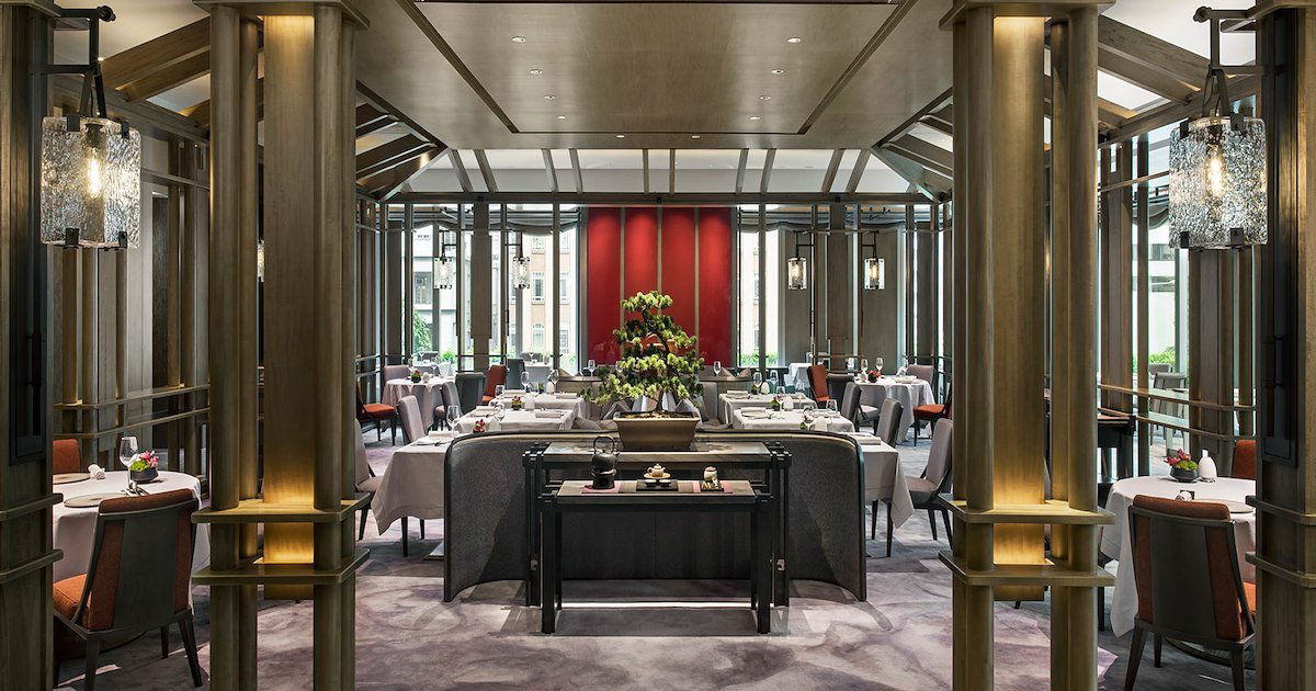 Raya, Restaurant in Hong Kong