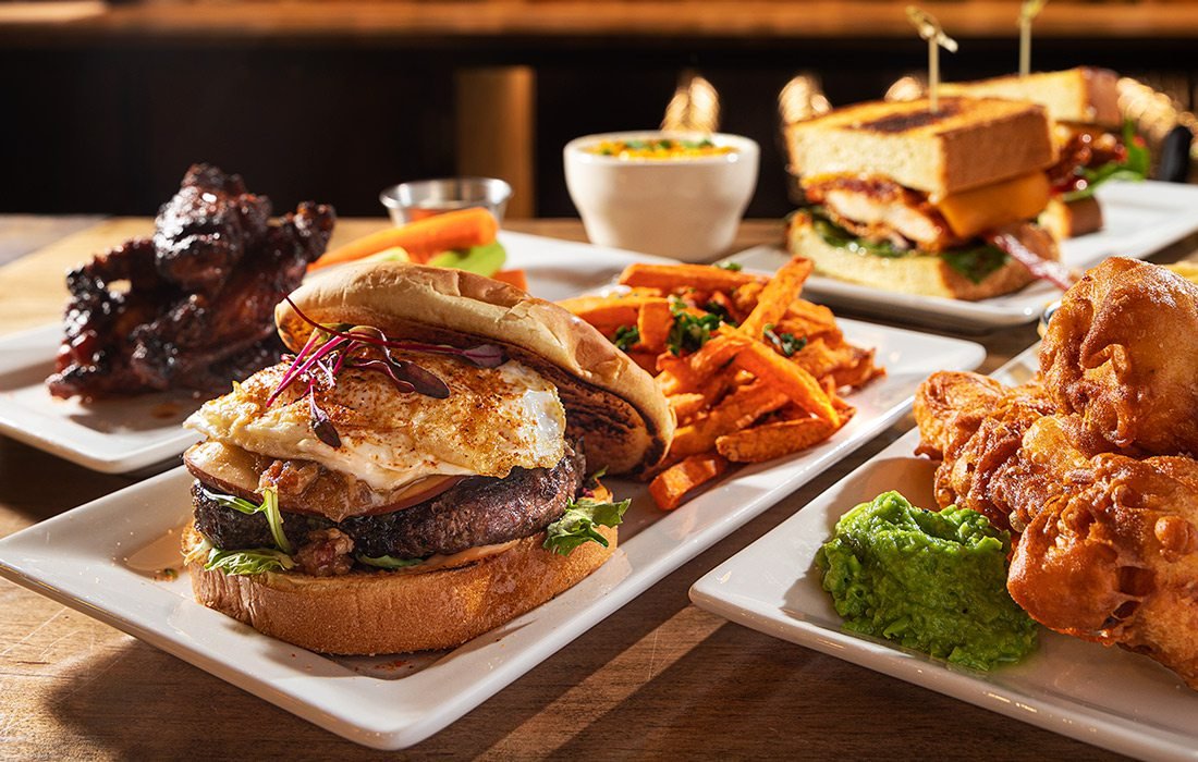 Downing Street Pour House restaurant in Hollister