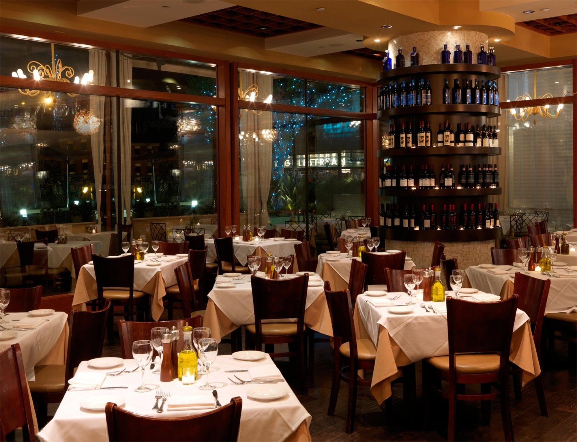 Toscanova, Restaurant in Los Angeles