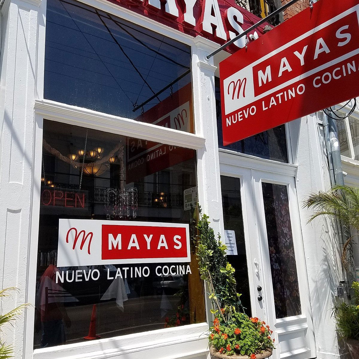 Mayas, Restaurant in New Orleans