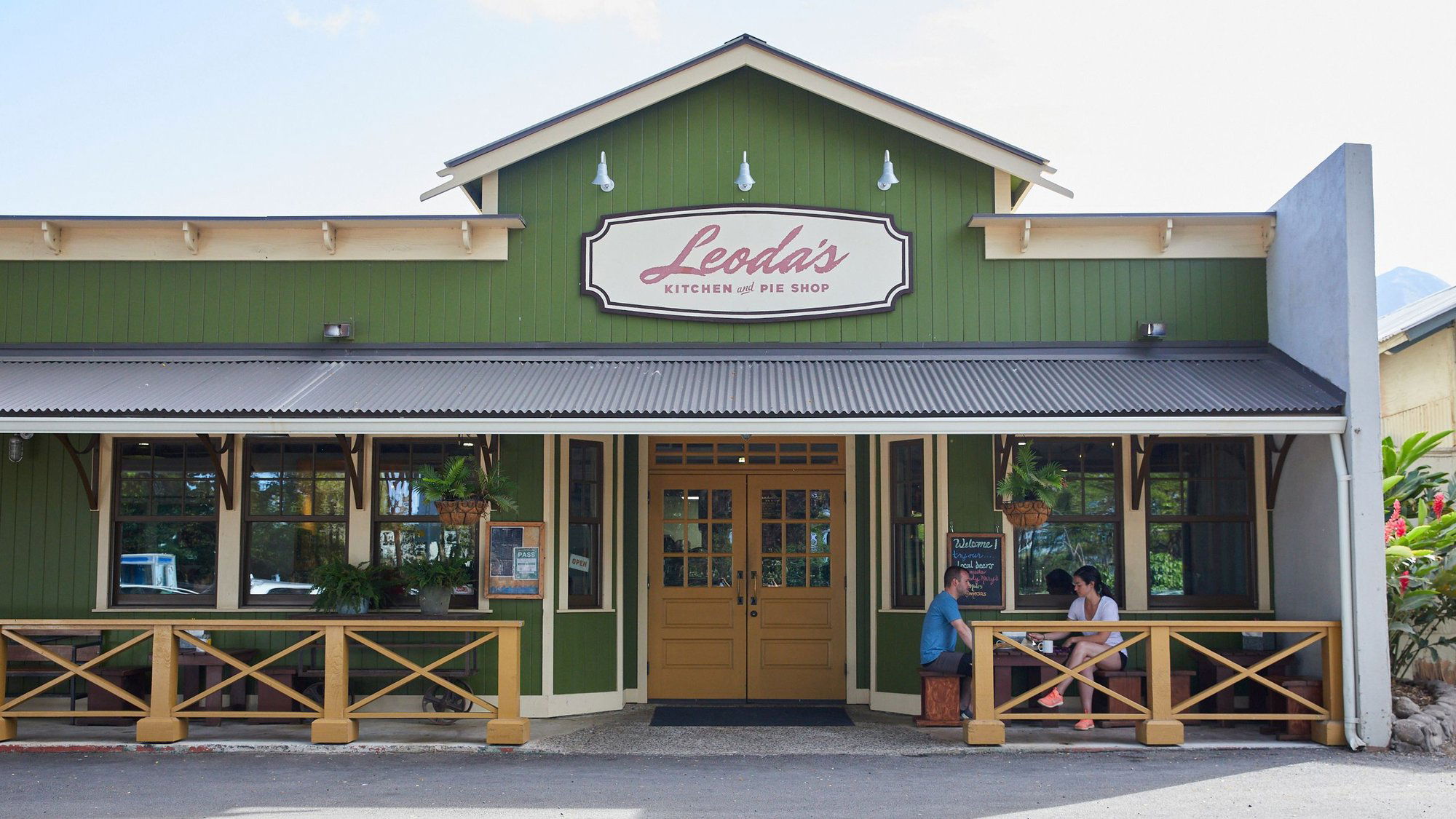Leoda's Kitchen and Pie Shop, Restaurant in Olowalu