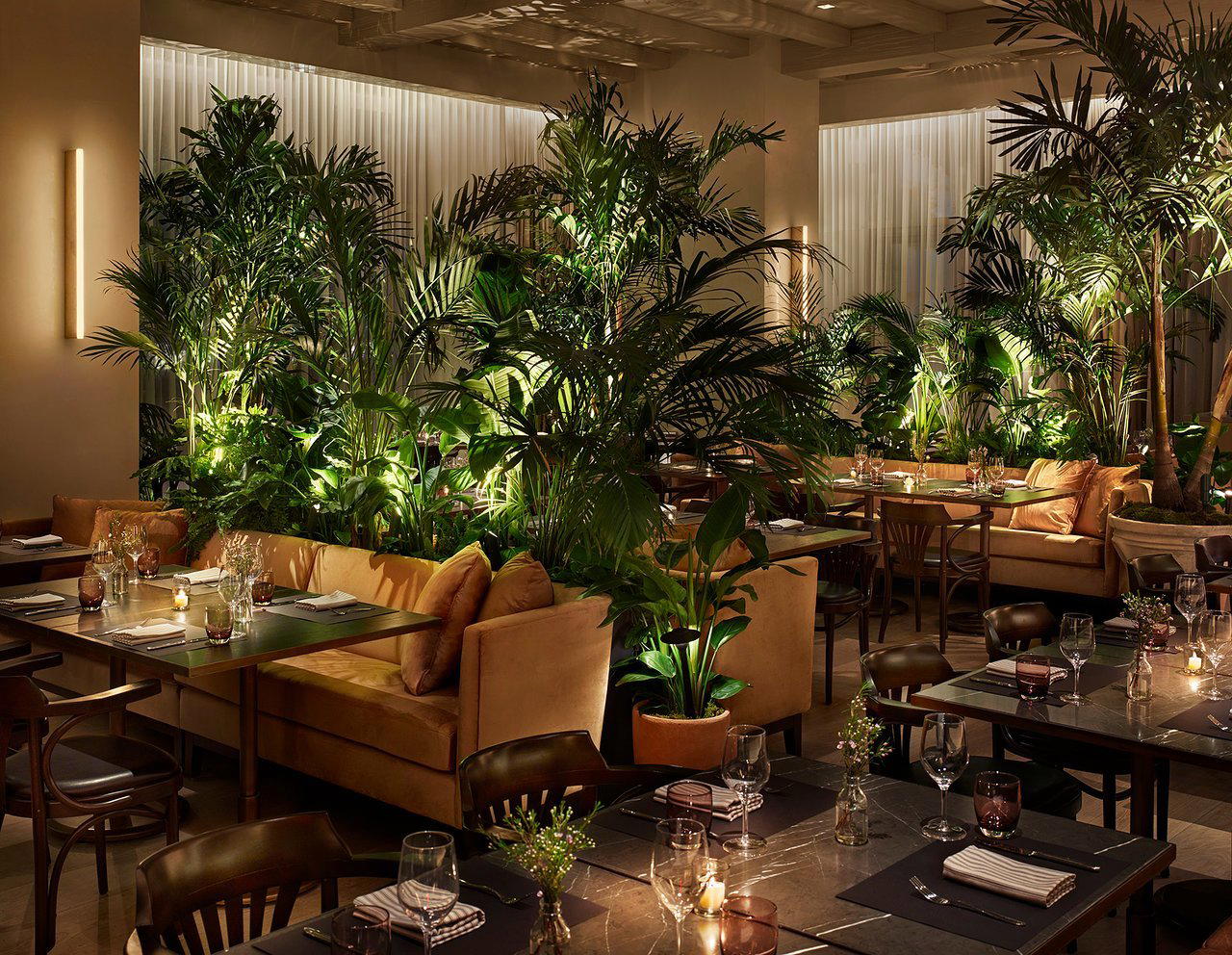 Terrace restaurant in New York City, United States