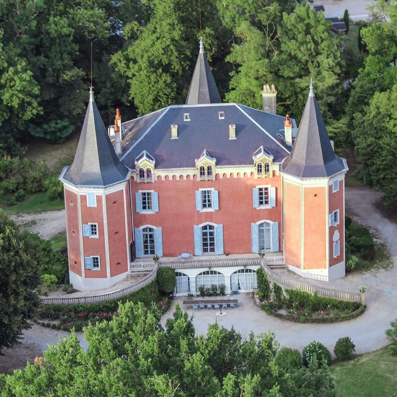 Château de Garrevaques restaurant in Garrevaques, France