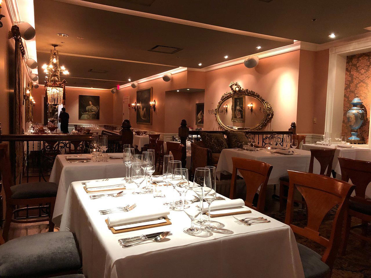 Elizabeth's restaurant in Washington DC, United States