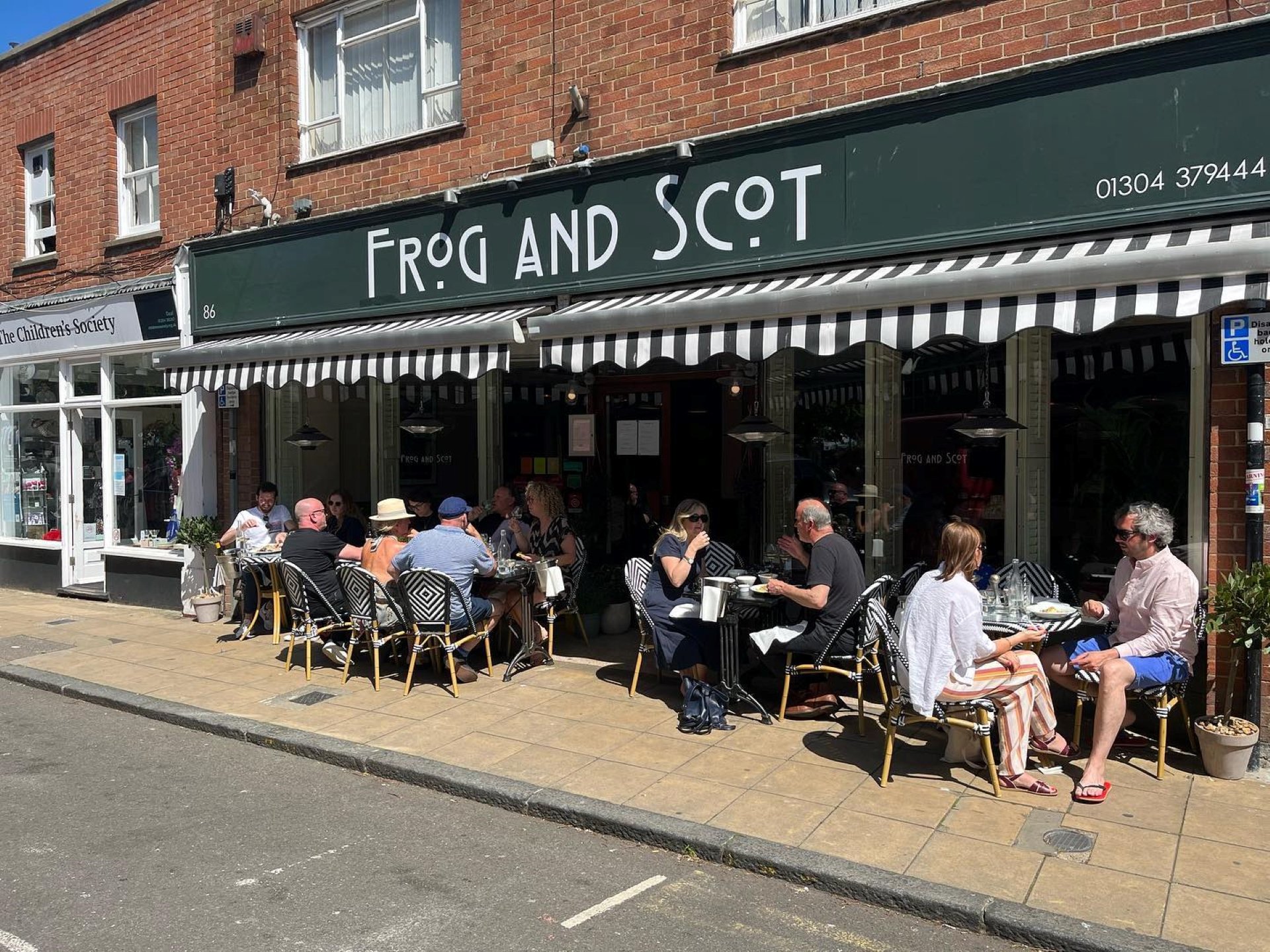 Frog And Scot Bar - Kitchen restaurant in Deal, United Kingdom