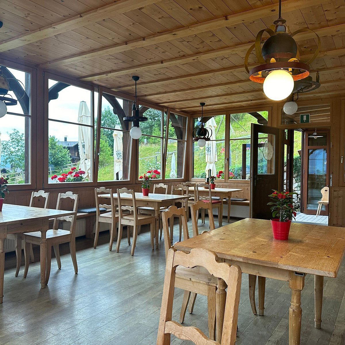 Eggerhof Schnauzerstube restaurant in Marling, Italy