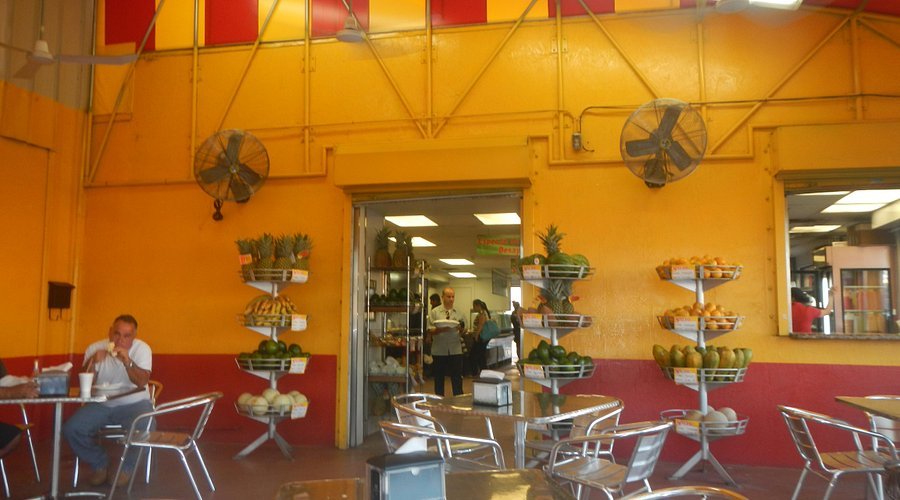 El Palacio de los Jugos, Restaurant in Miami