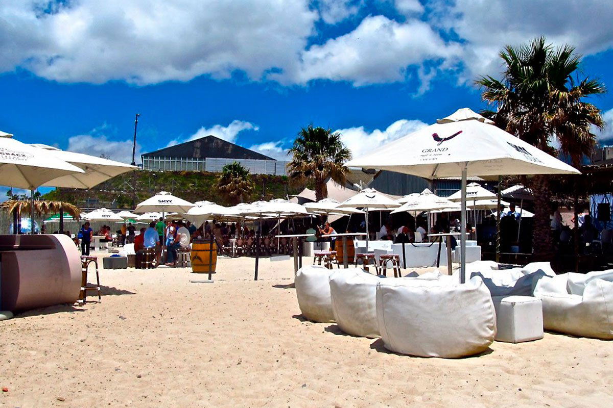 Grand Africa Café & Beach, Restaurant in Cape Town