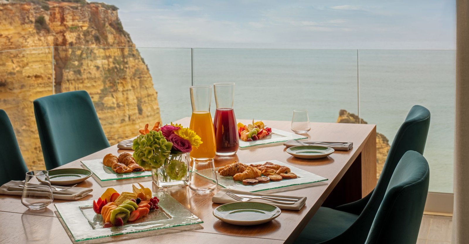 Med Food & Wine
