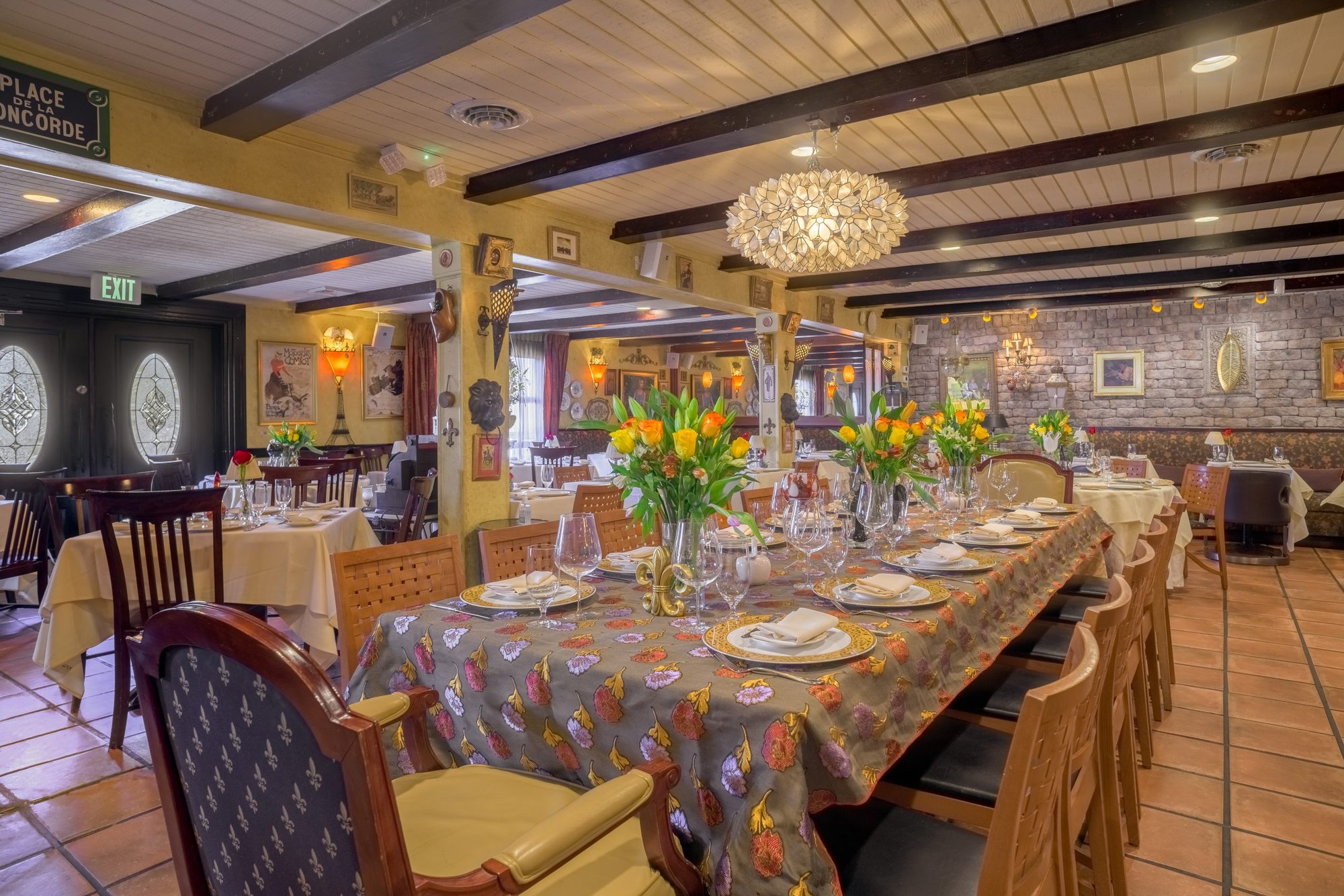 Bistro L'Hermitage restaurant in Woodbridge, United States