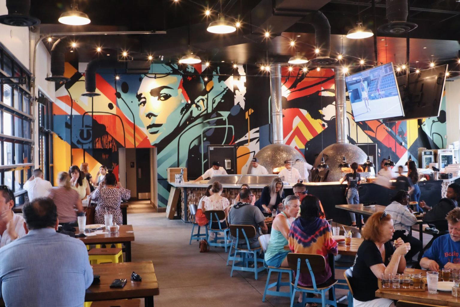 Park Pizza & Brewing Company restaurant in Orlando, United States