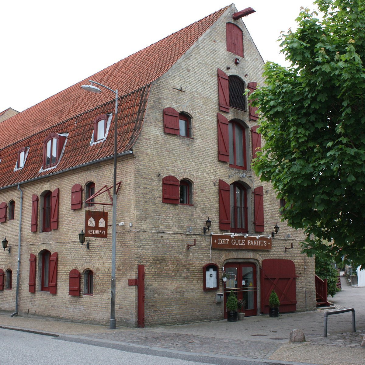 Det Gule Pakhus restaurant in Frederikshavn, Denmark