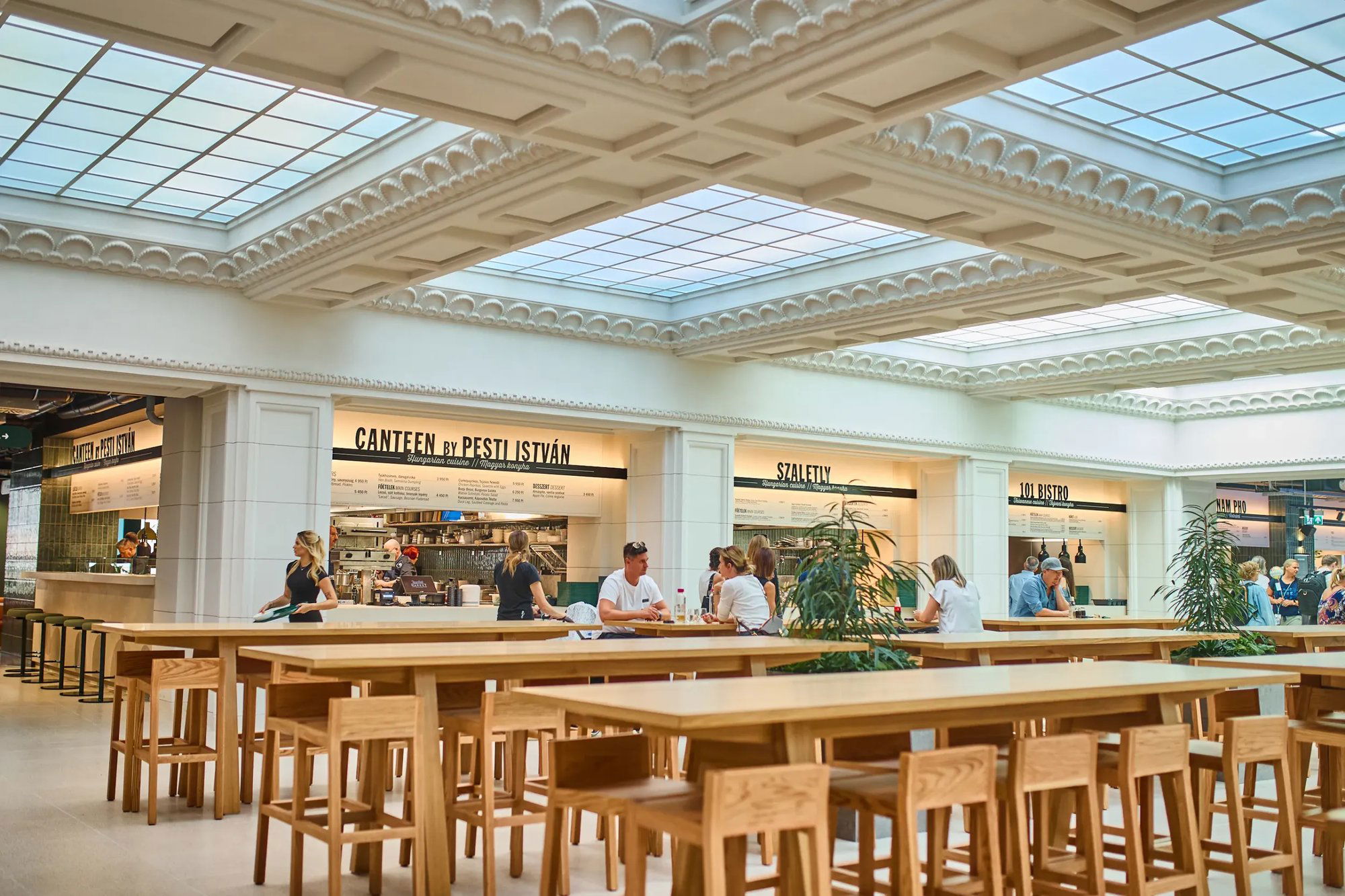 Time Out Market Budapest – Anyukám Mondta, Restaurant in Budapest