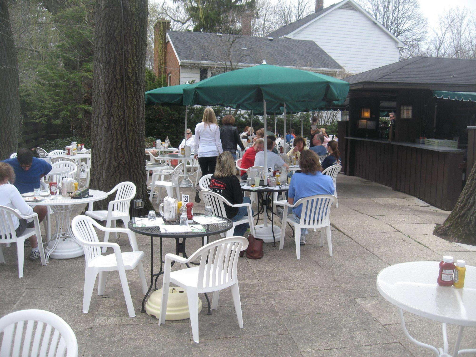 Hackney's on Harms restaurant in Glenview, United States