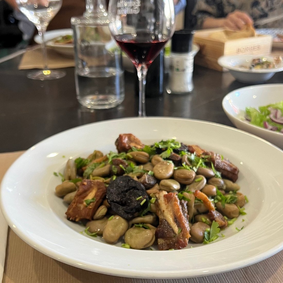 O Retiro Vinoteca Restaurant
