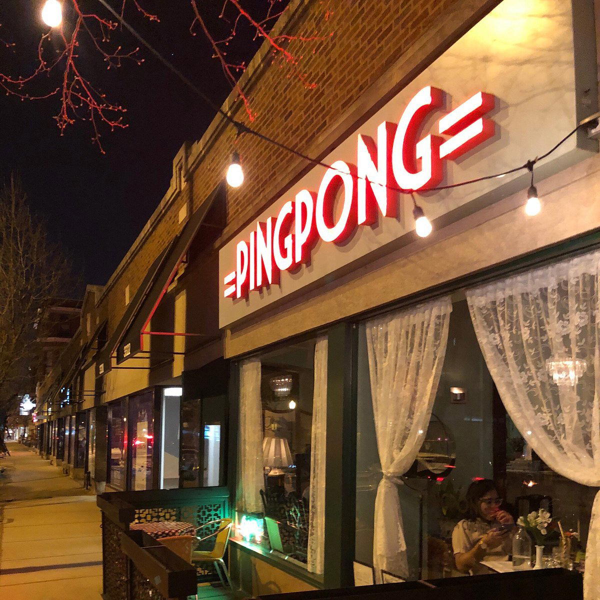 Pingpong restaurant in Chicago, United States