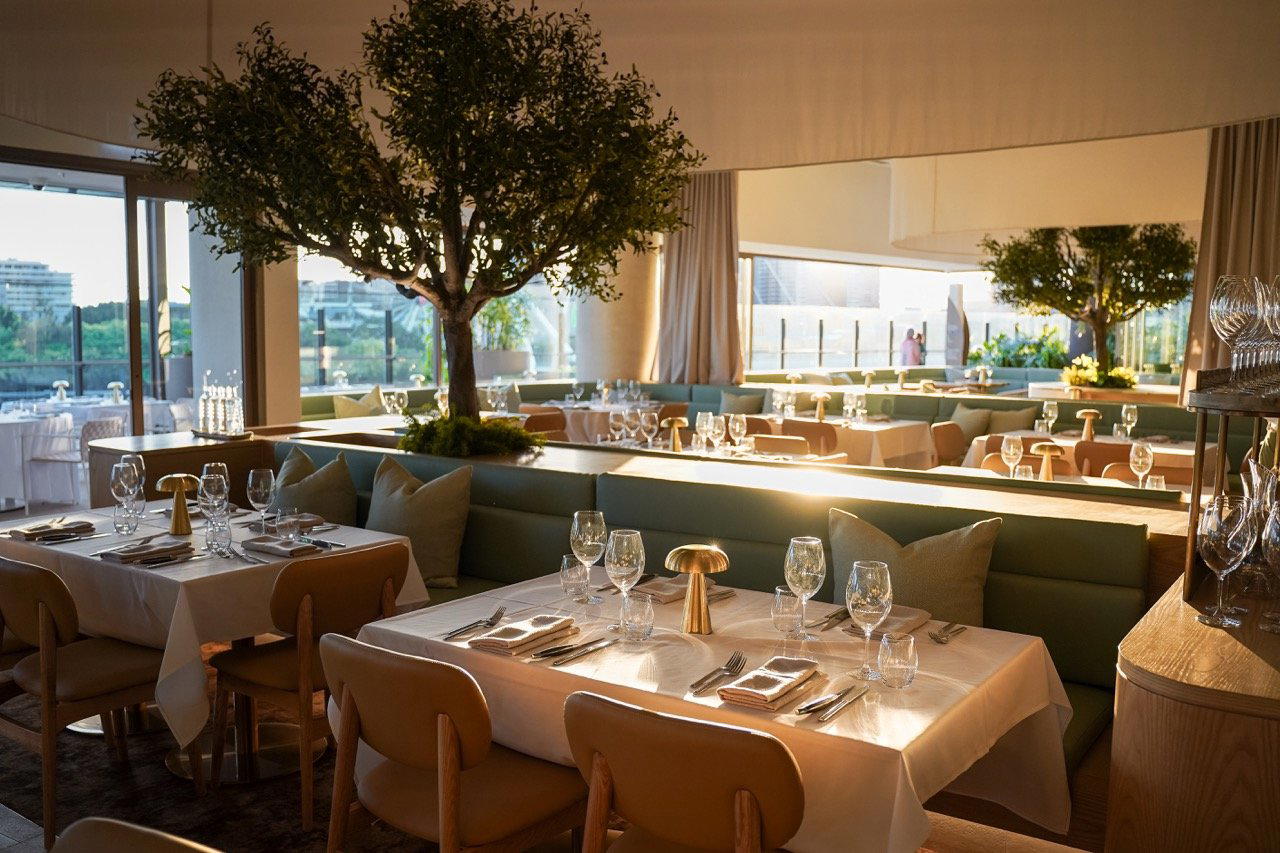 Black Hide Steak & Seafood by Gambaro restaurant in Brisbane, Australia