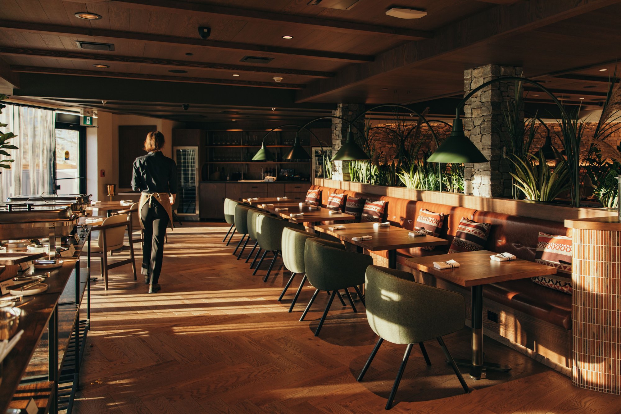 Rhythm & Howl, Restaurant in Canmore