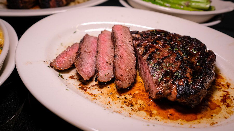 Little Joe's Steakhouse, Restaurant in Honolulu