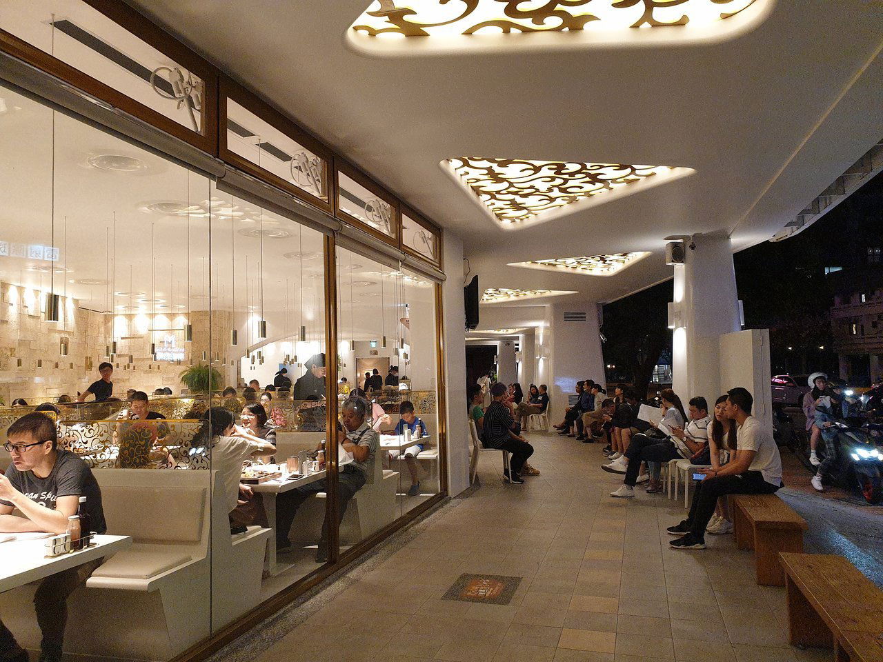 å¯é¼æºè±¬è ³-ä¸­æ­£åº, Restaurant in Taichung