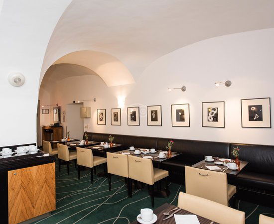 Drawing Room, Restaurant in Budapest