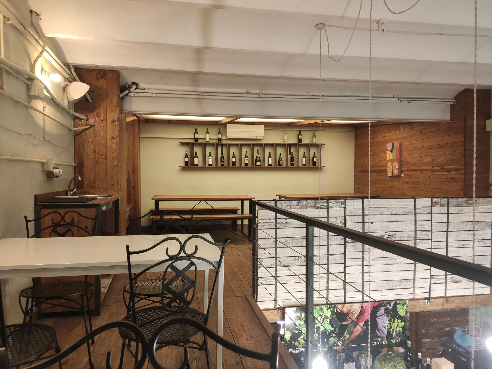 Bodega Alaparra restaurant in Barcelona, Spain