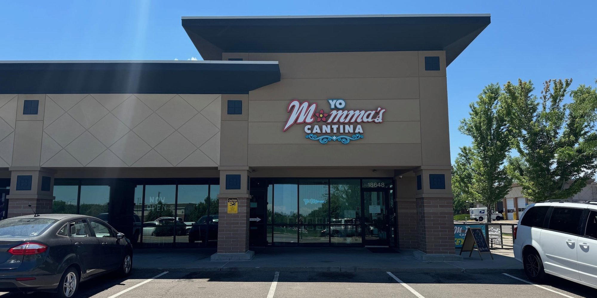 Yo Mommas Cantina, Aurora, United States
