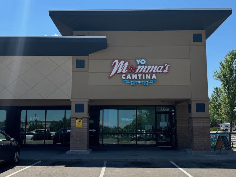 Yo Mommas Cantina, Aurora, United States