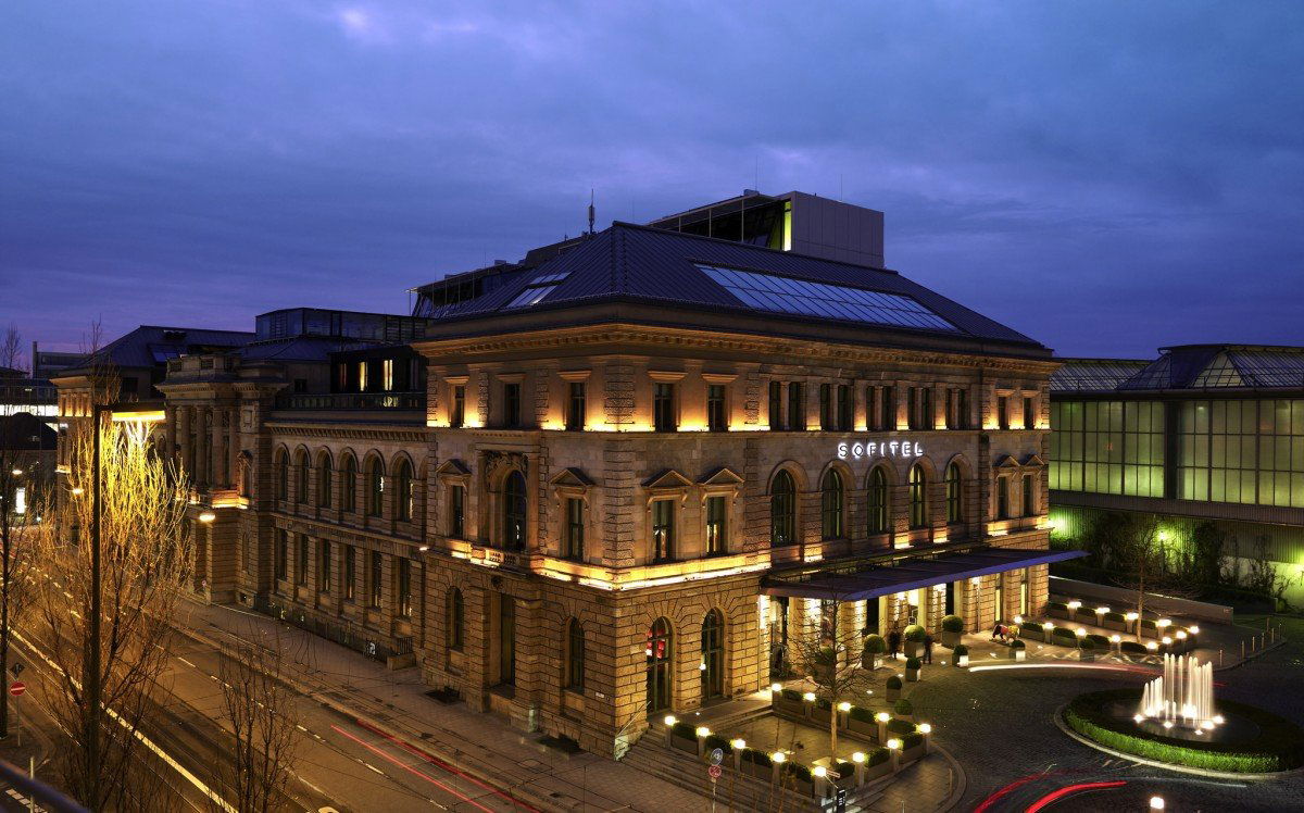 Schwarz & Weiz, Restaurant in Munich