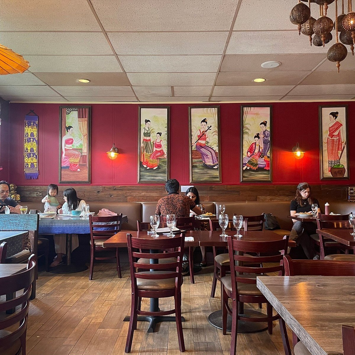 Bangkok Bay restaurant in Solana Beach, United States