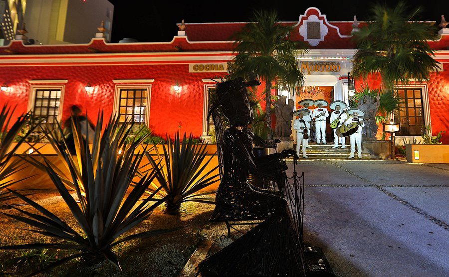 Restaurante Hacienda El Mortero restaurant in Cancún, Mexico