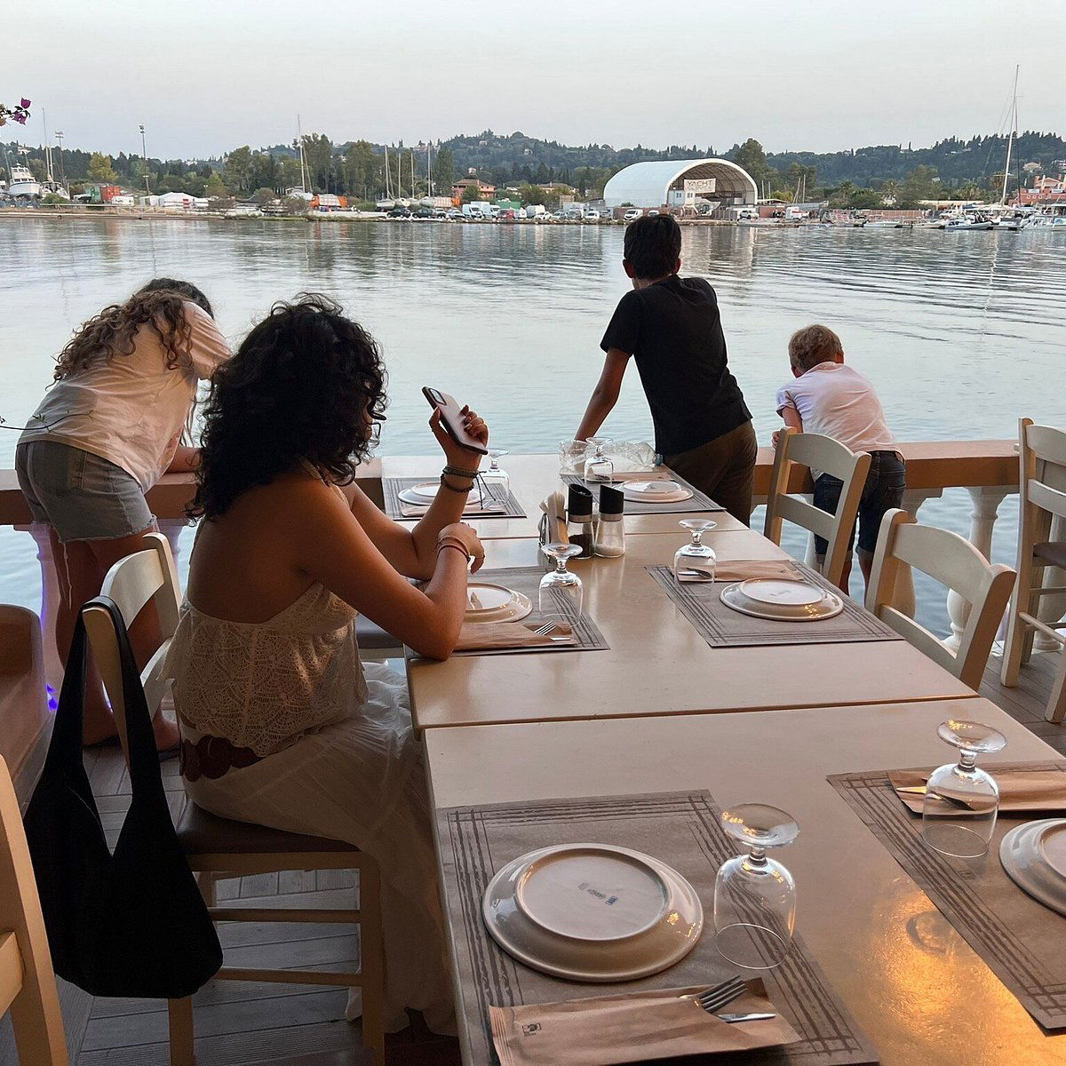 LARŪ, Restaurant in Corfu