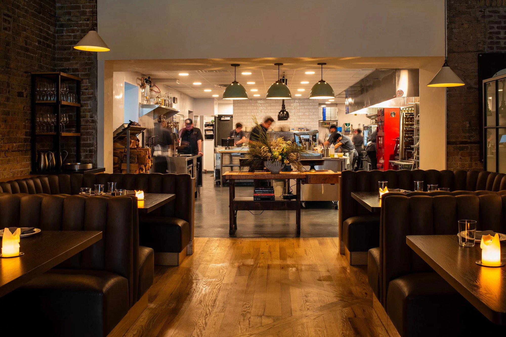 Ox Bar & Hearth restaurant in Chicago, United States