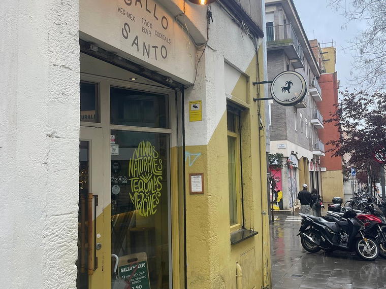 Gallo Santo Gracia, Barcelona, Spain