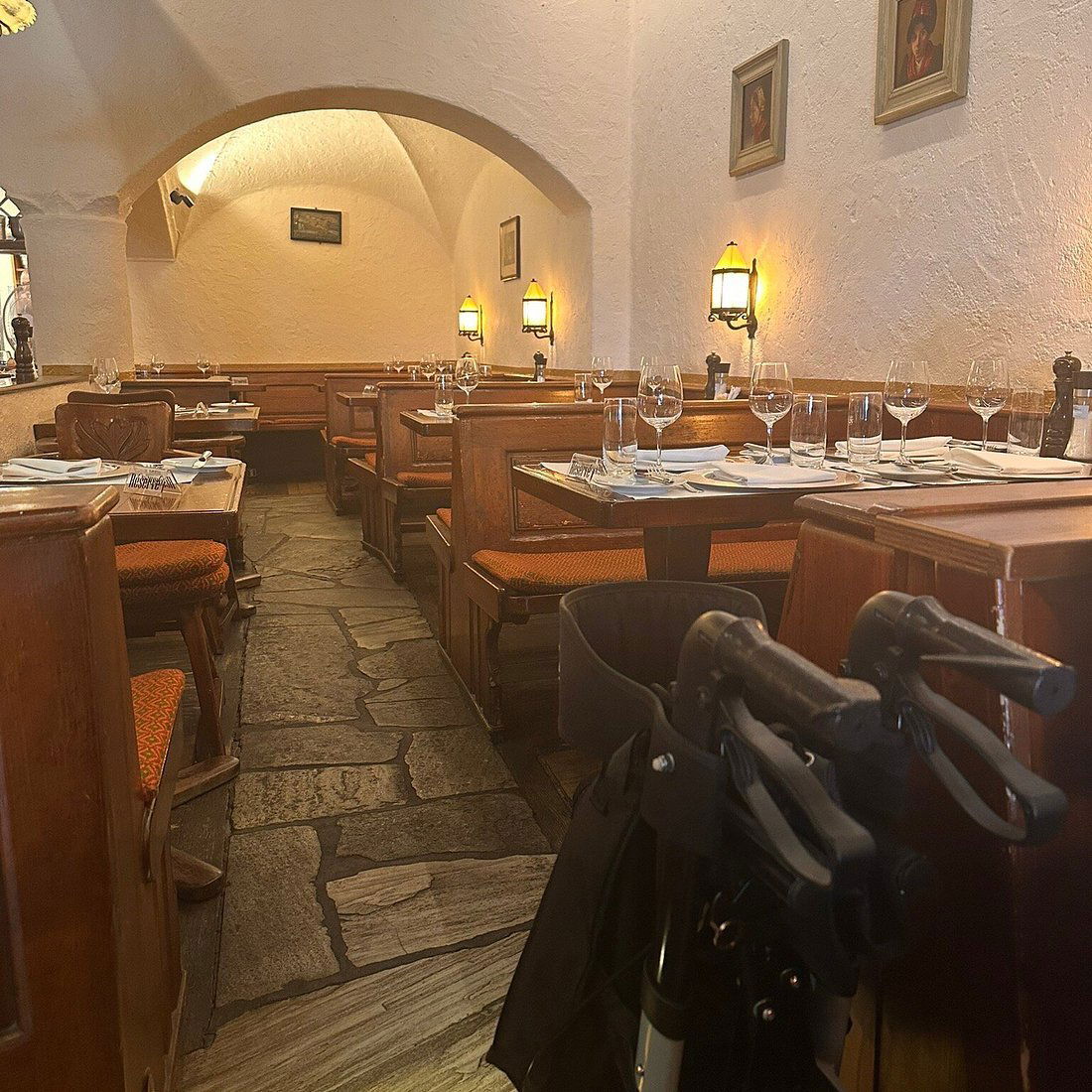 Walliser Kanne, Restaurant in Basel