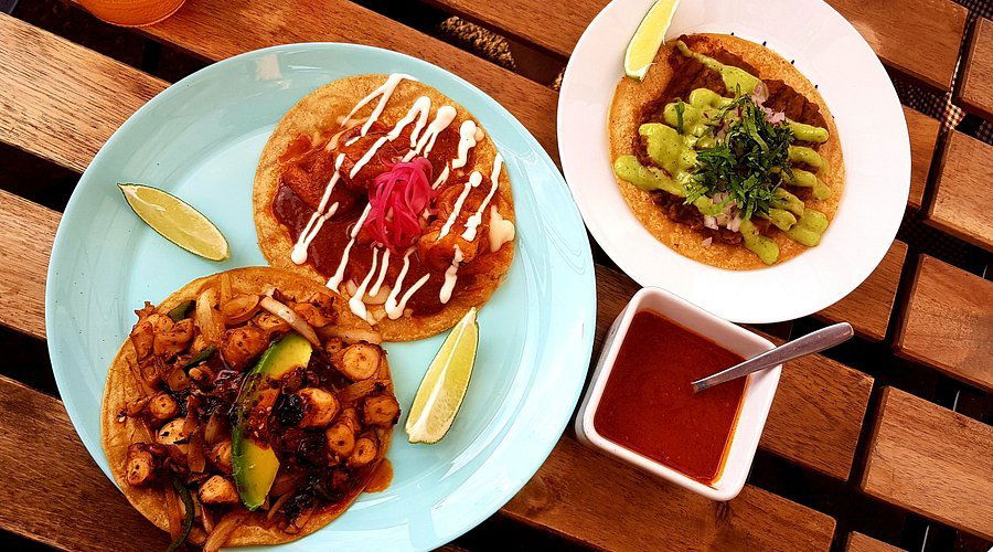 Puerto Bravo, Restaurant in Toronto