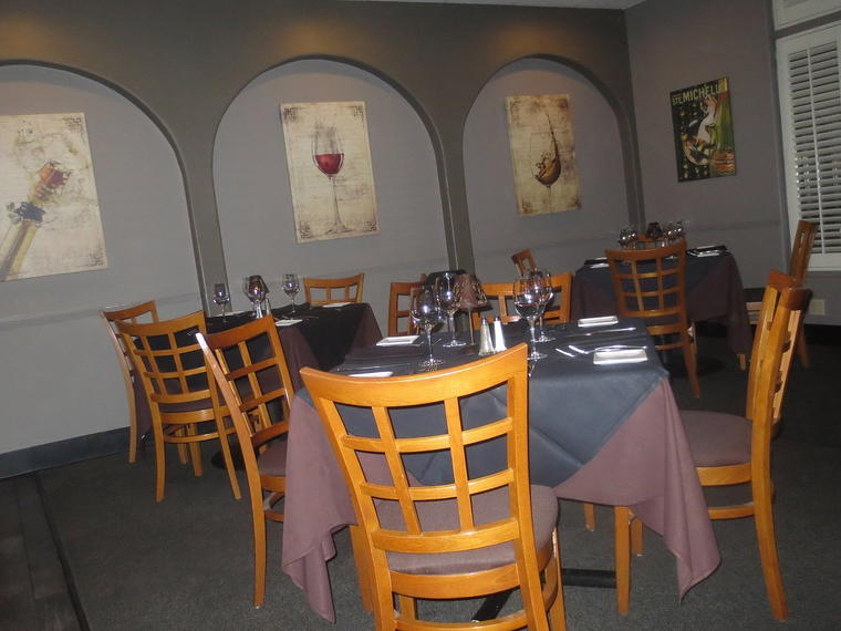 Todd's Unique Dining, Henderson, United States