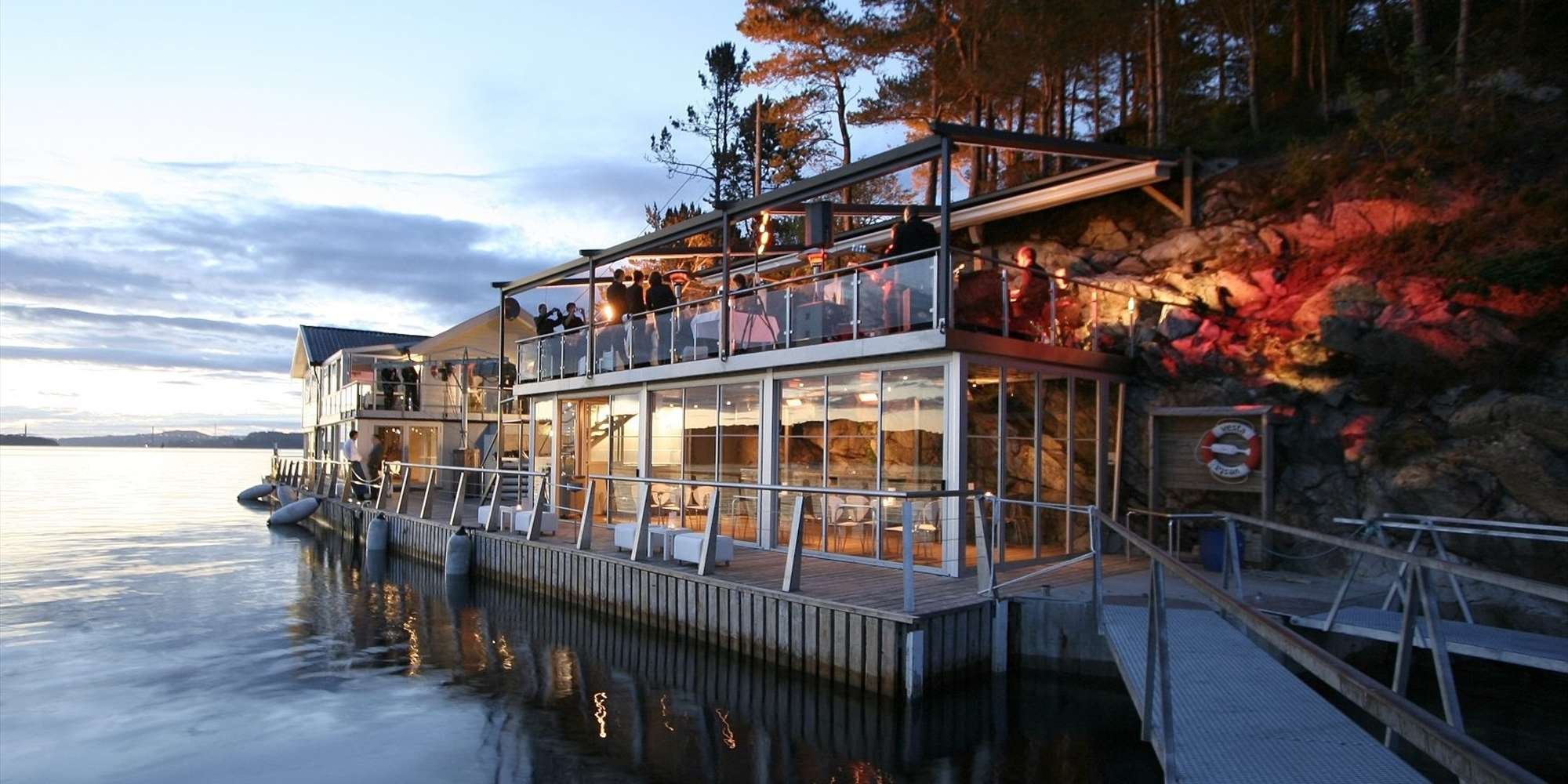 Cornelius Sjømatrestaurant restaurant in Bj R Yhamn