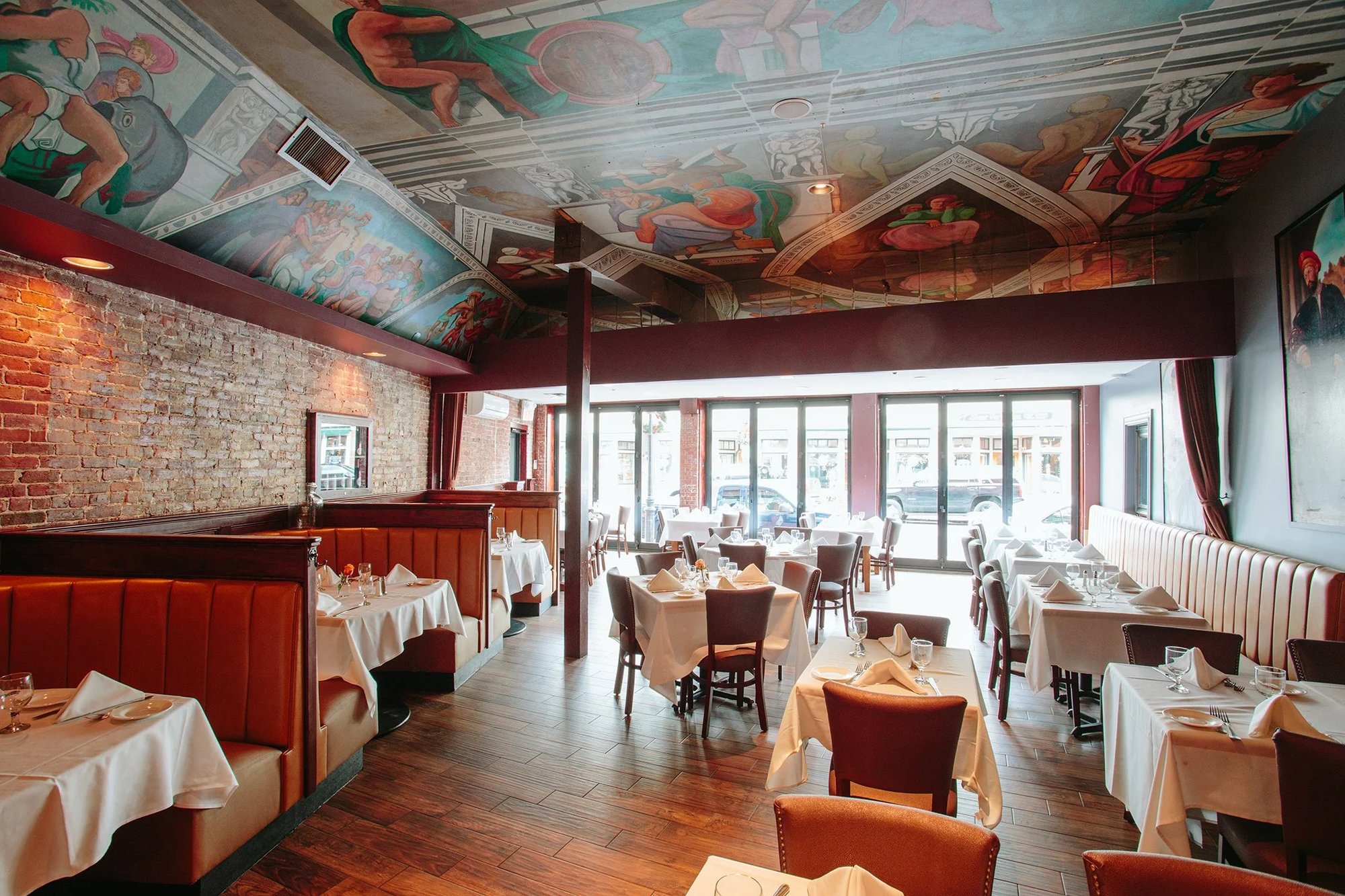 Lucia Ristorante Winchester, Winchester, United States