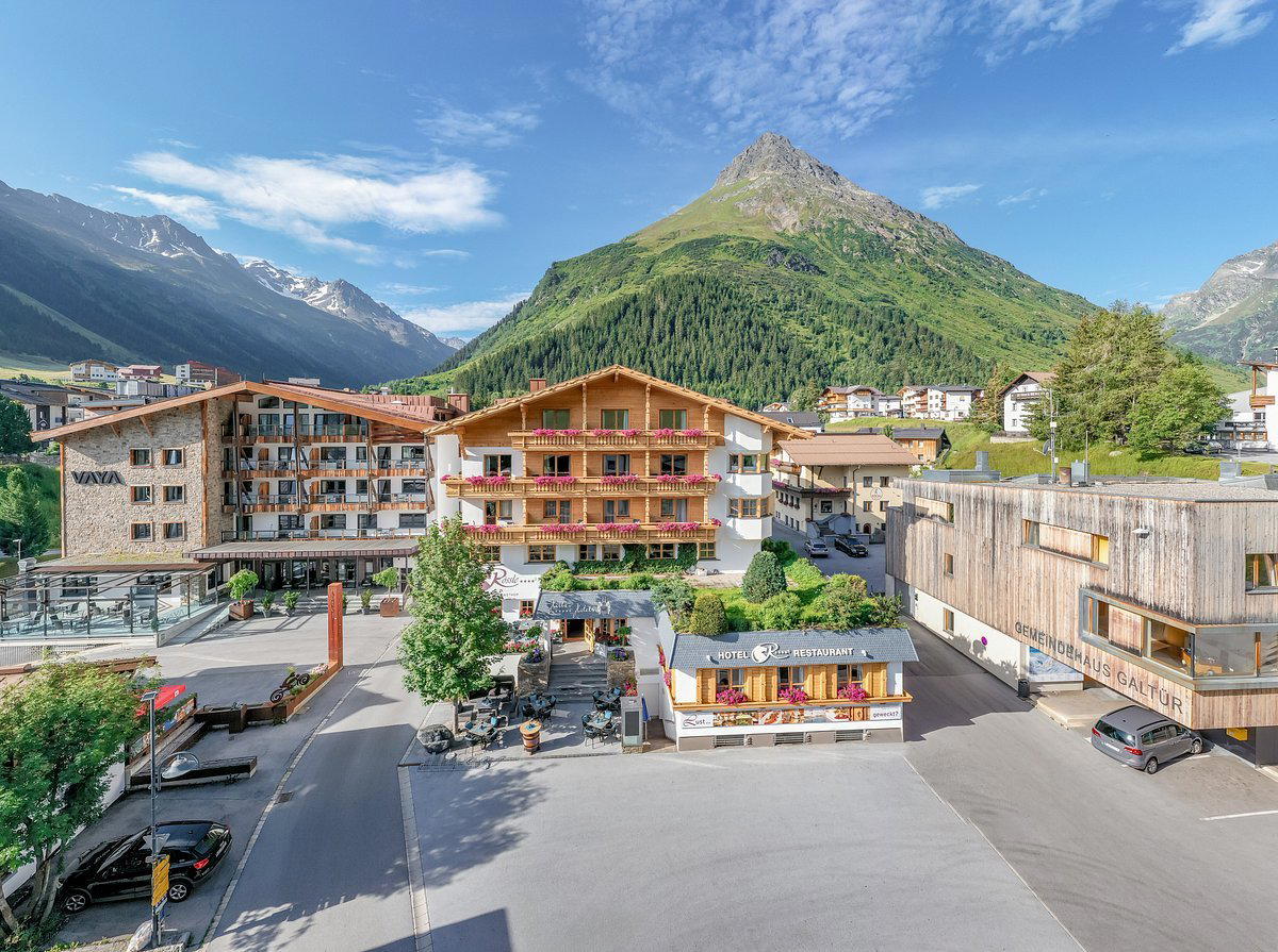 Jamtalhütte restaurant in Galtur, Austria