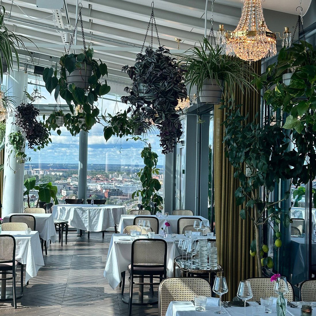 BisouBisou, Restaurant in Helsinki